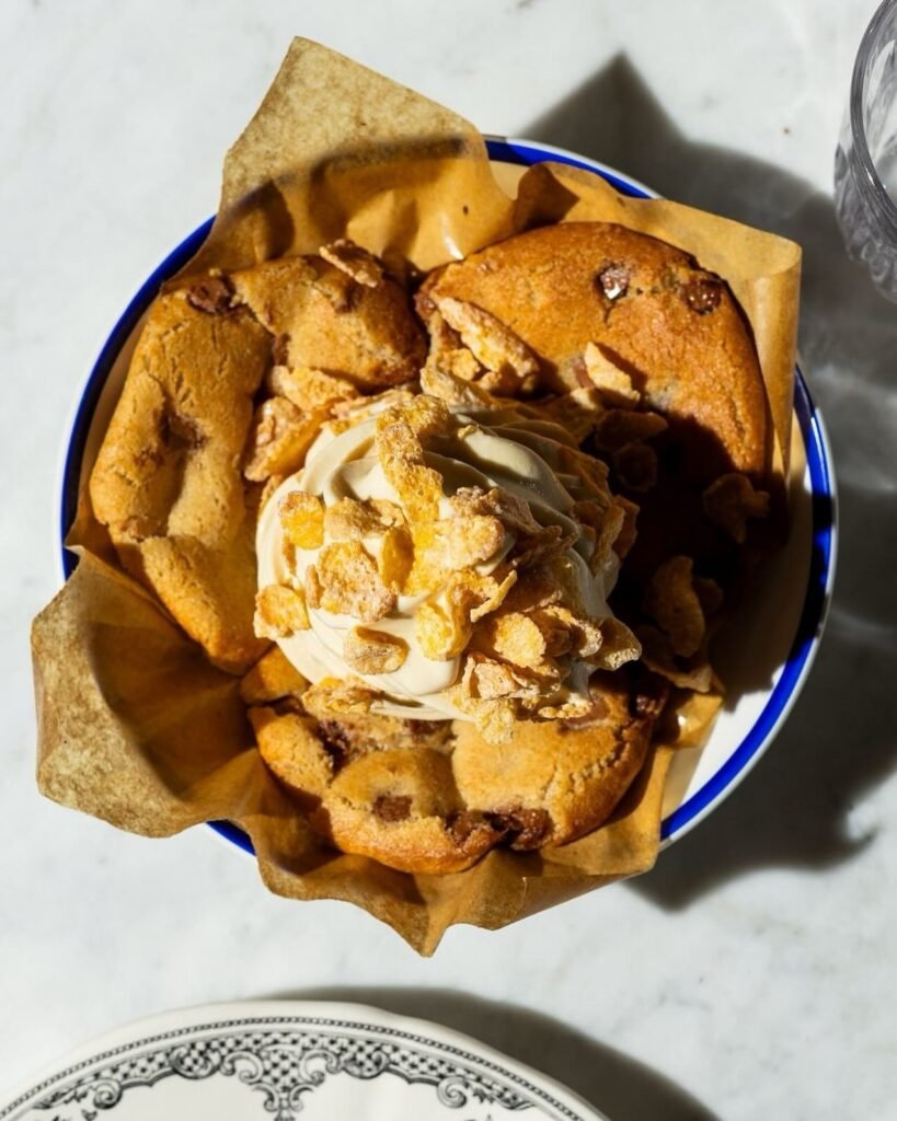 ناك ونتر قاردن طبق حلى كوكيز وعليه ايس كريم