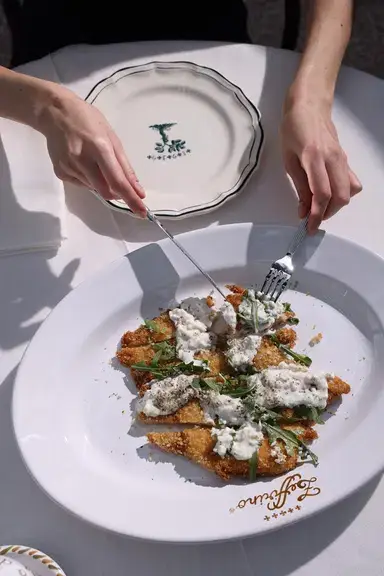 زيفيرينو: طبق الدجاج الكريسبي اللذيذ