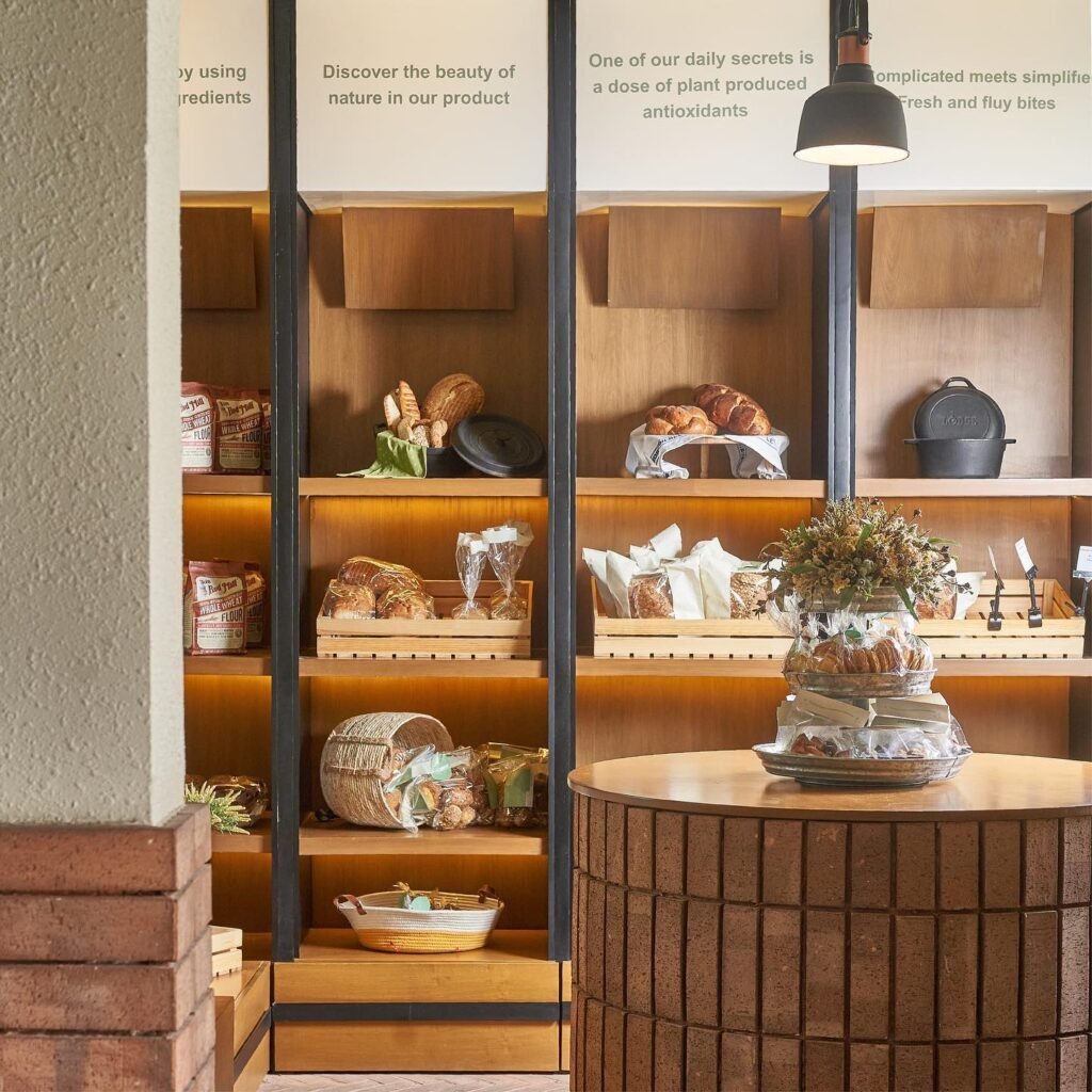 بريدي بيكري: الديكور الداخلي 