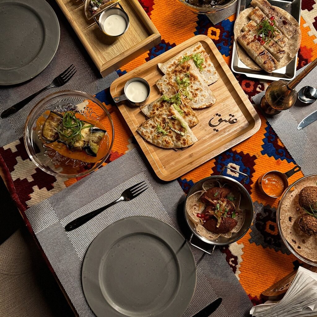 عتيق الرواق: طبق كبة حساوية وكساديا و رولات الباذنجان المميزة