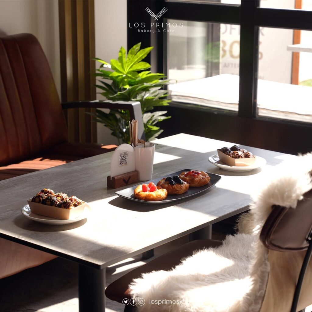 لوس بريموس بيكري: دانيش التوت الاحمر ودانيش التوت االازرق 