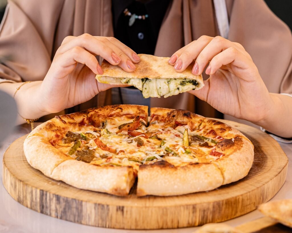 ان واي بيكري: طبق بيتزا الاجبان اللذيذ