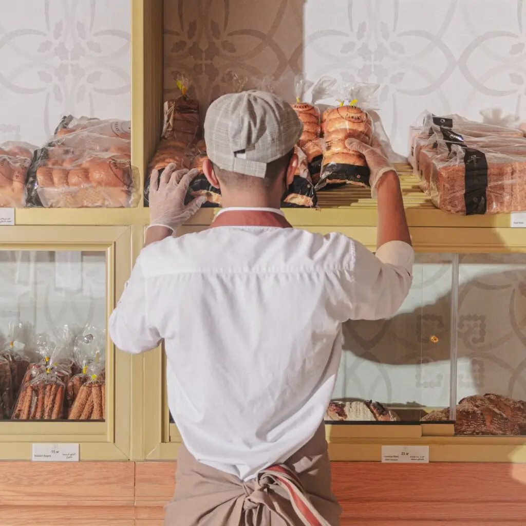 ان واي بيكري: ترتيب المخبوزات داخل المخبز