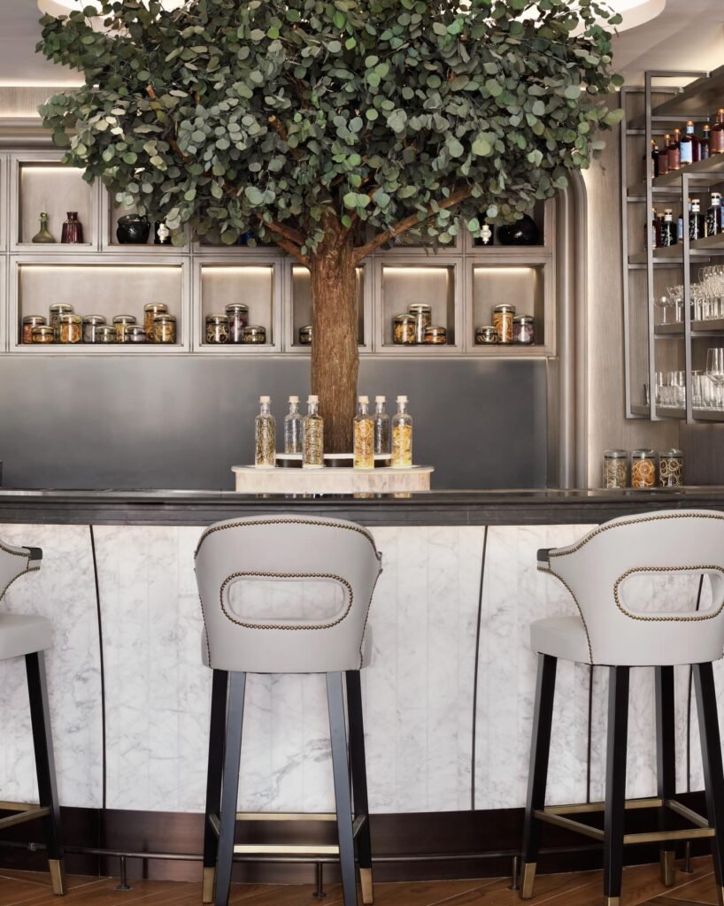 جي دبليو ستيك هاوس: الديكور الداخلي للمطعم